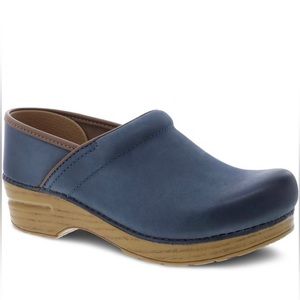 Blue dansko professional clogs size 39